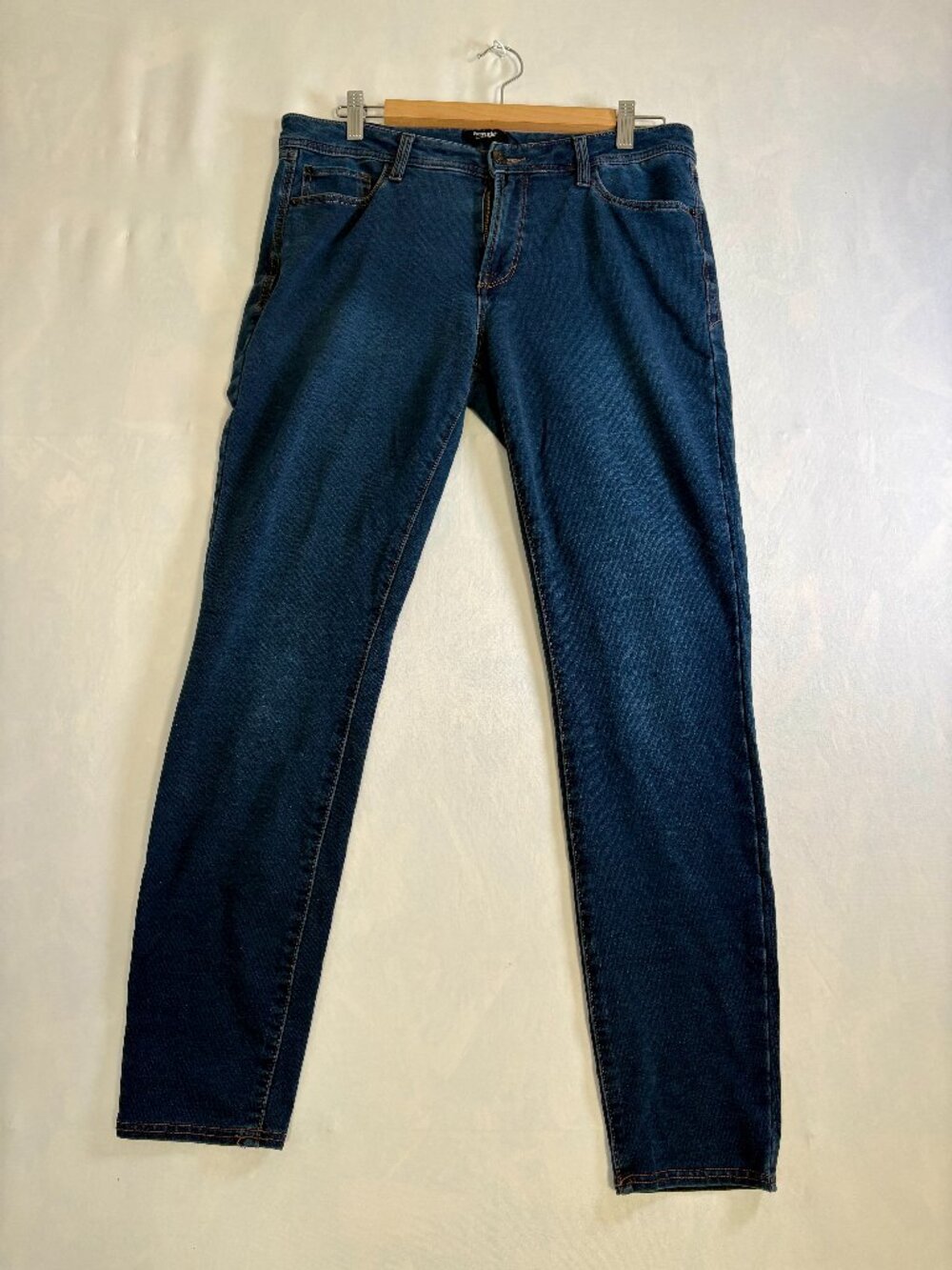 Kensie Jeans Women's Size 12 Dark Wash Stretch Denim Jeans